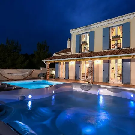 Mek Zadarvillas Pridraga