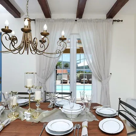 Mek Zadarvillas * Pridraga