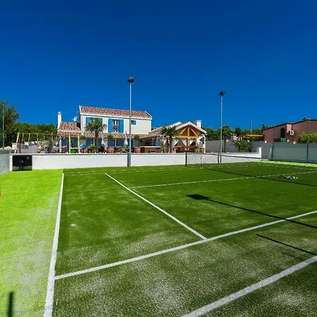 Mek Zadarvillas 빌라 *